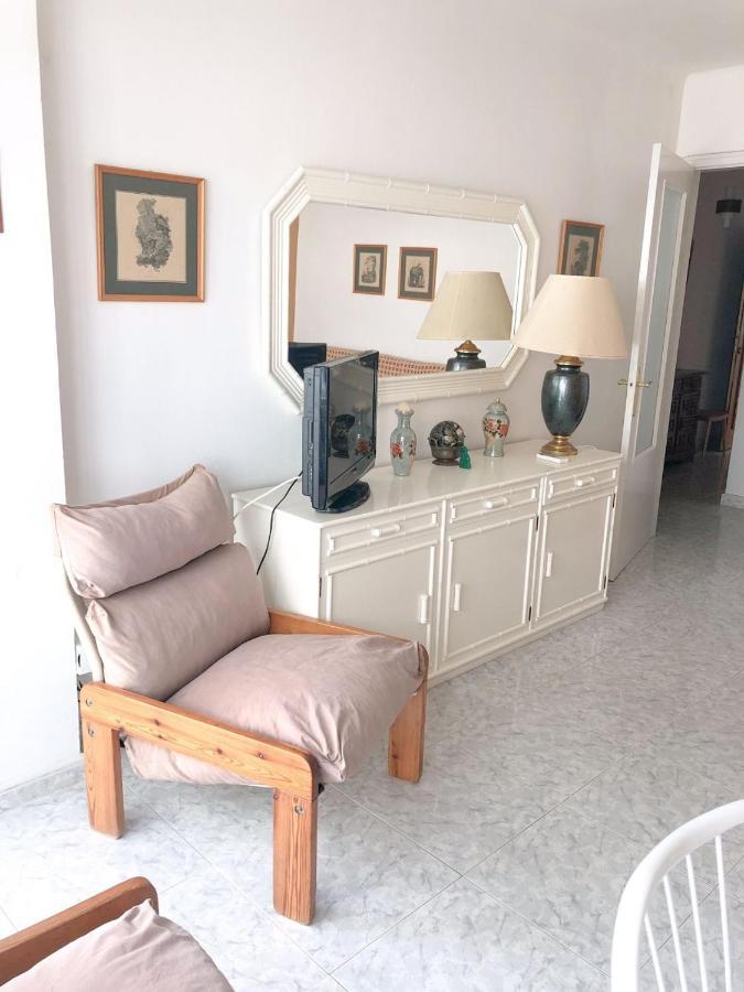 Mari Village Apartamento Luminoso,A 2 Minutos De La Playa Салоу Экстерьер фото